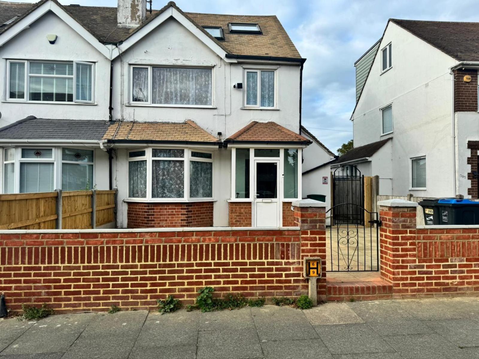Jxb Homes - Lovely And Spacious Rooms Cliftonville Luaran gambar