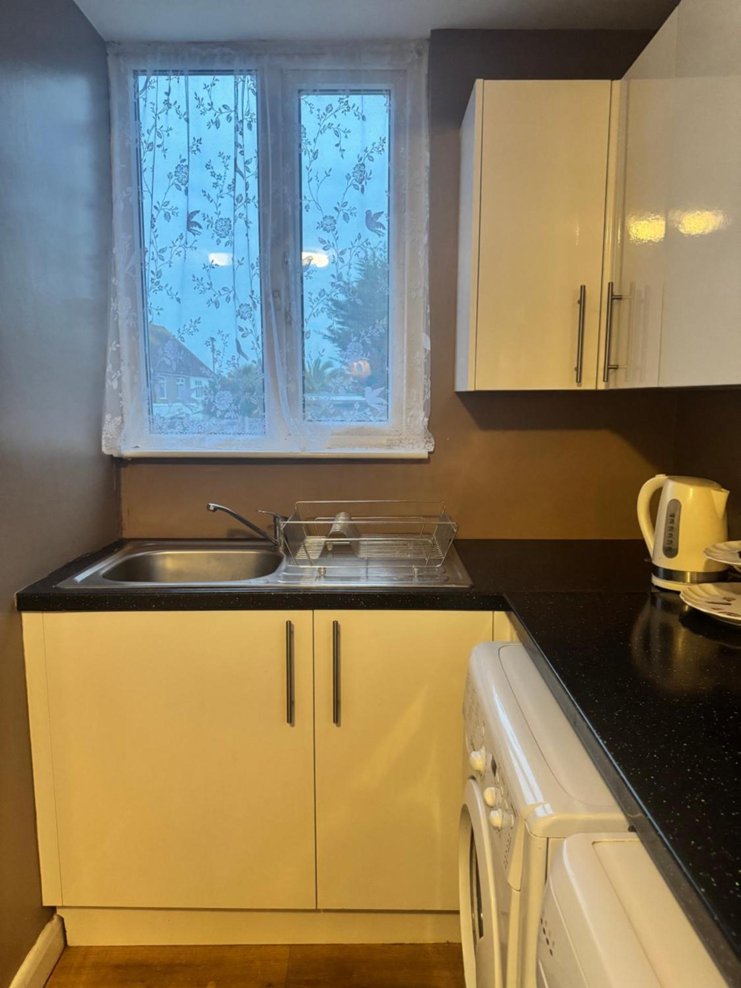Jxb Homes - Lovely And Spacious Rooms Cliftonville Luaran gambar