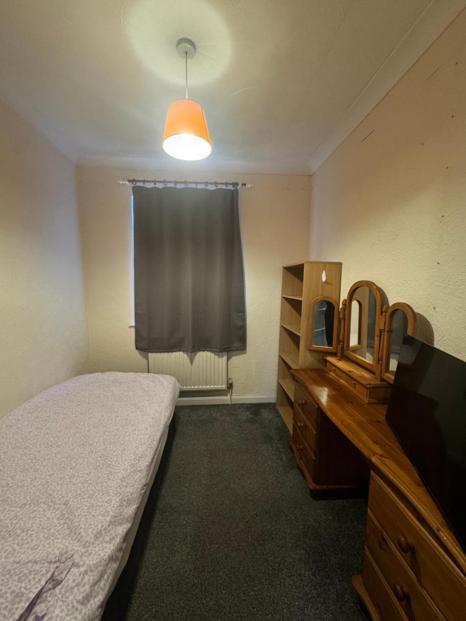 Jxb Homes - Lovely And Spacious Rooms Cliftonville Luaran gambar